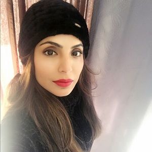 Meet your Posher, Aisha