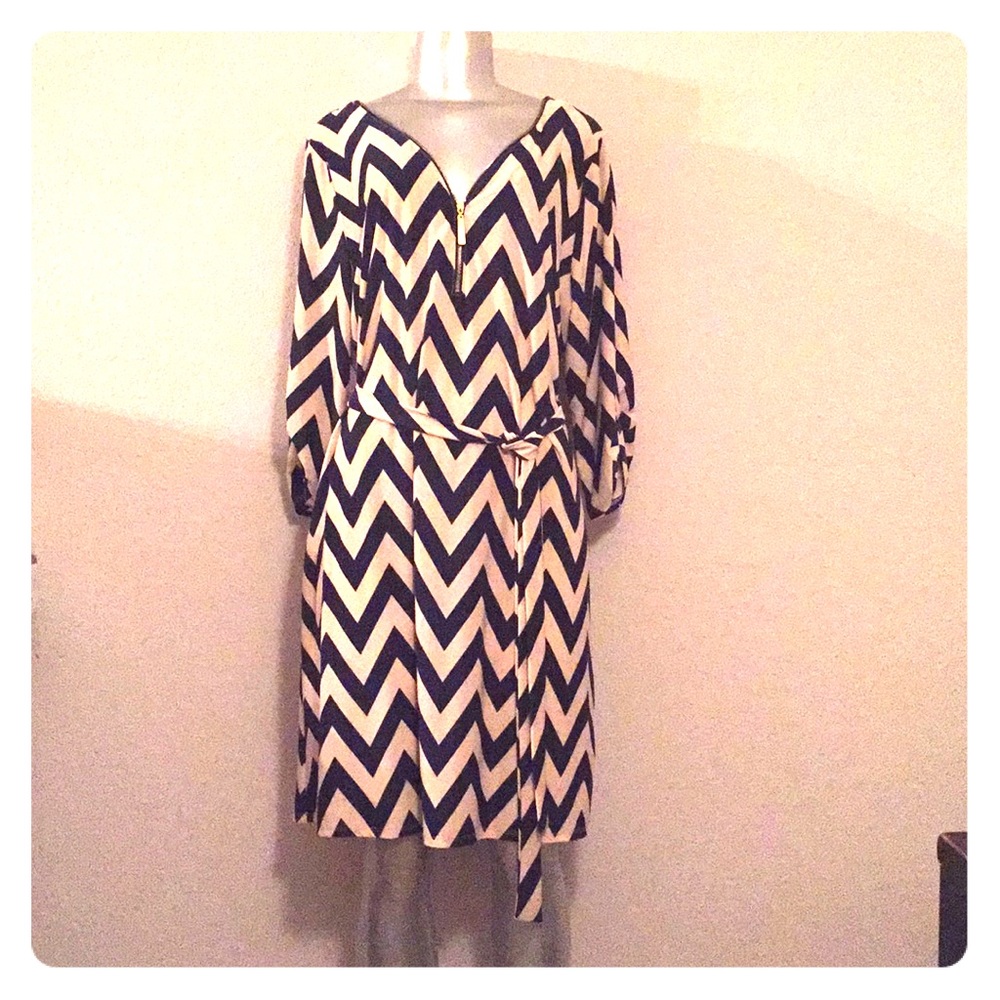 Chevron long sleeve dress