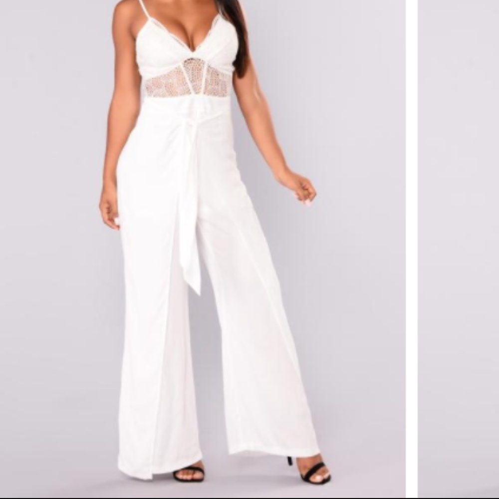 Fashion White & Lace Jumpsuit