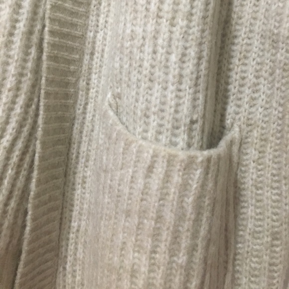 ✨SALE ✨Zara Knit Cardigan - Picture 6 of 7