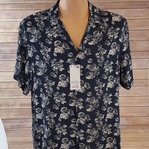 XL Blue & White Floral Print Button Down Shirt NWT