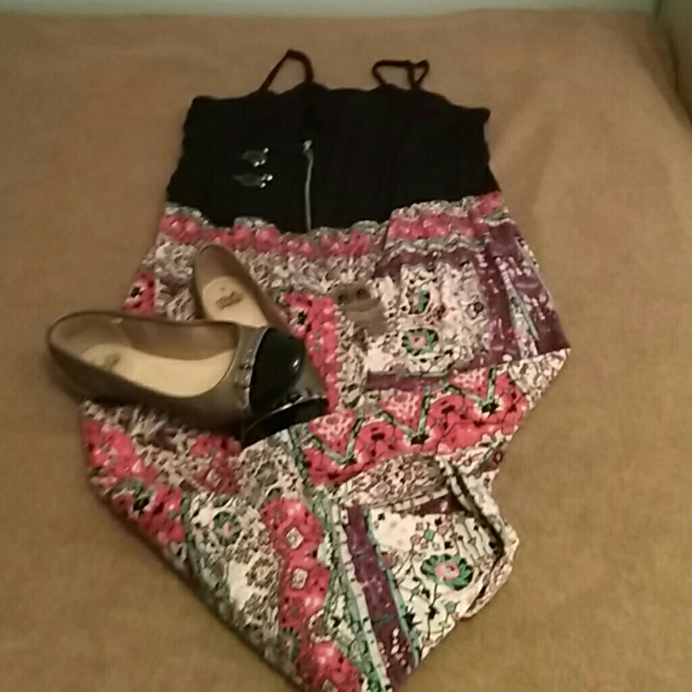 Clearance !! Beautiful lightweight dress.