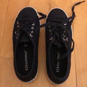 NEVER WORN Size 37 Navy Platform Superga Sneakers