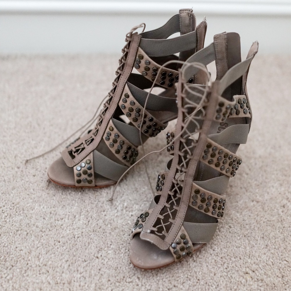 Schultz brand new with box heels