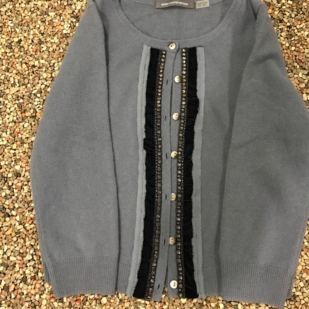 100% cashmere ¾ length sleeves cardigan