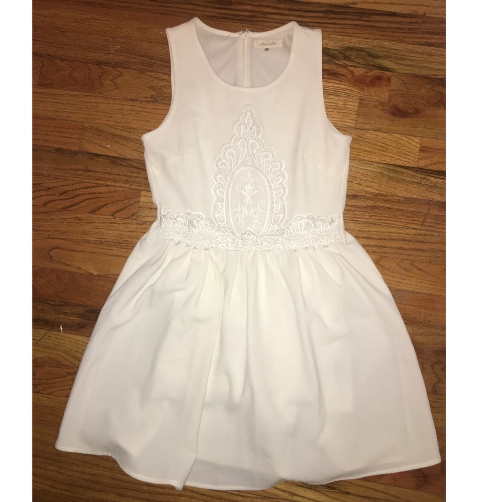 White sleeveless lined dress size small