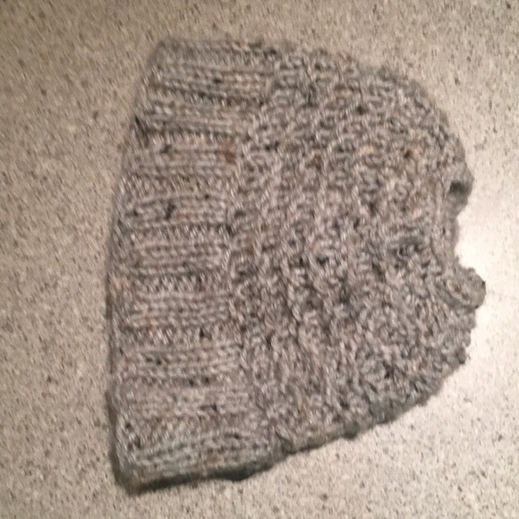 🌟Child size 🌟 Hand crocheted Messy bun hat - Picture 2 of 2
