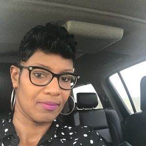 Meet your Posher, Patricia