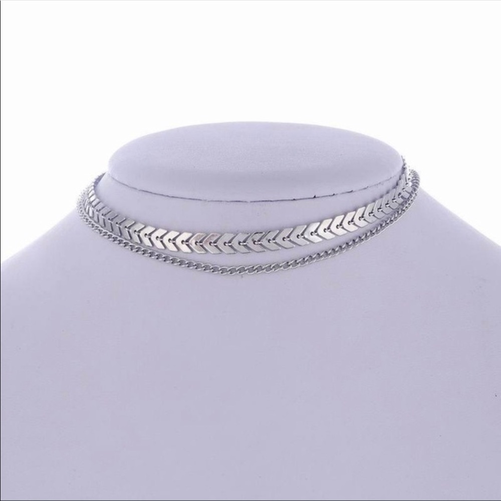 silver chocker necklace