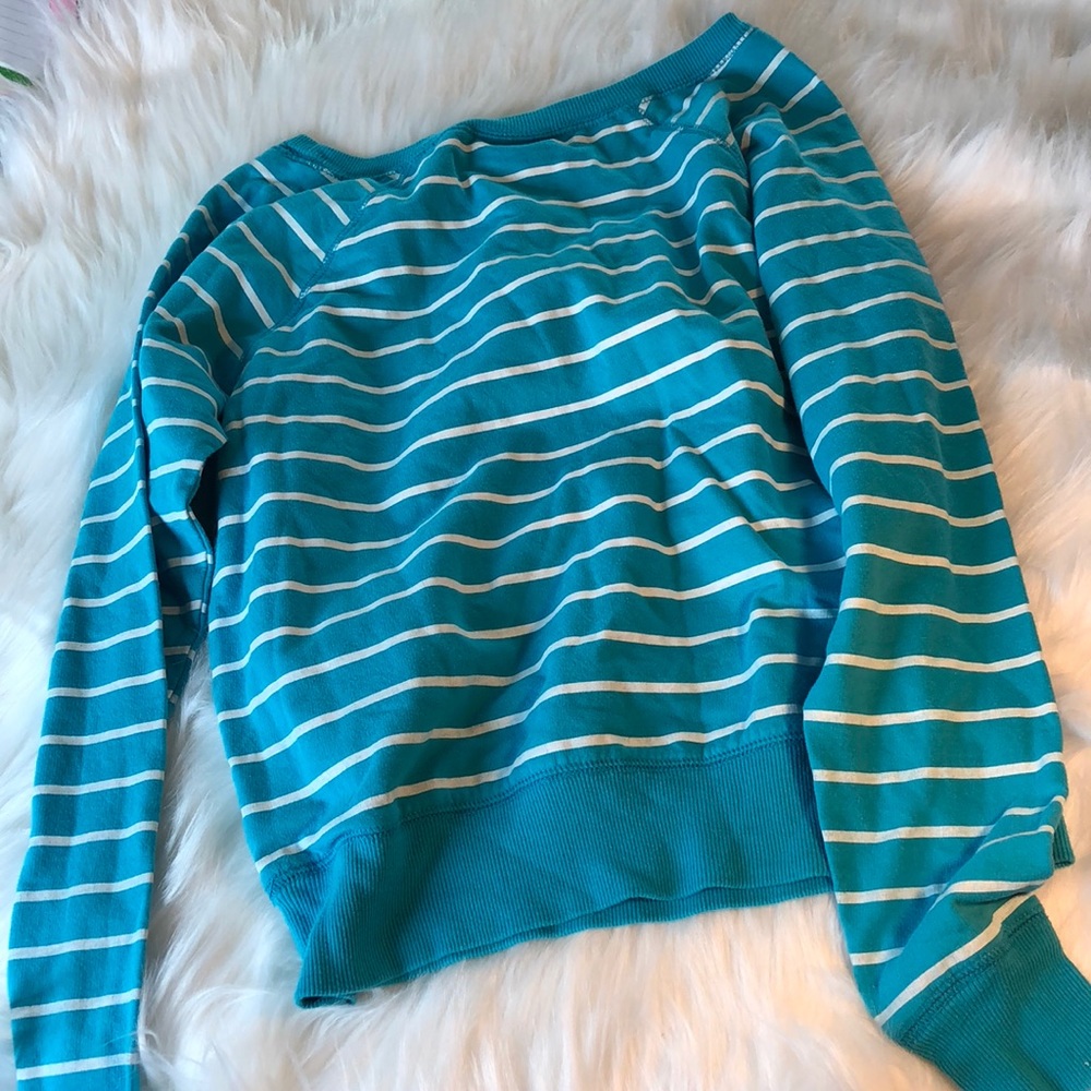 Blue & white striped Sweater 👕