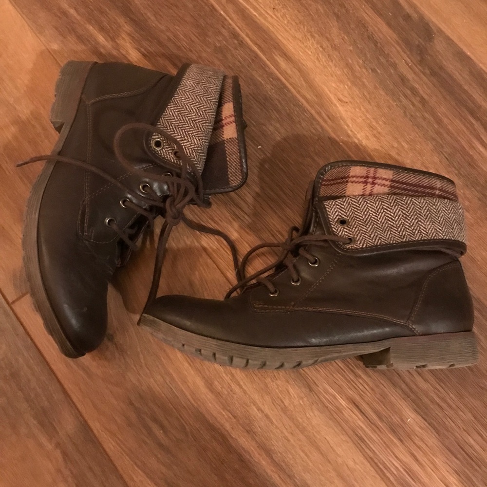 Woman's Plaid Ankle Bootie