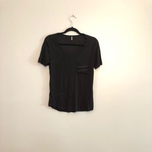 Tresics Black T-Shirt