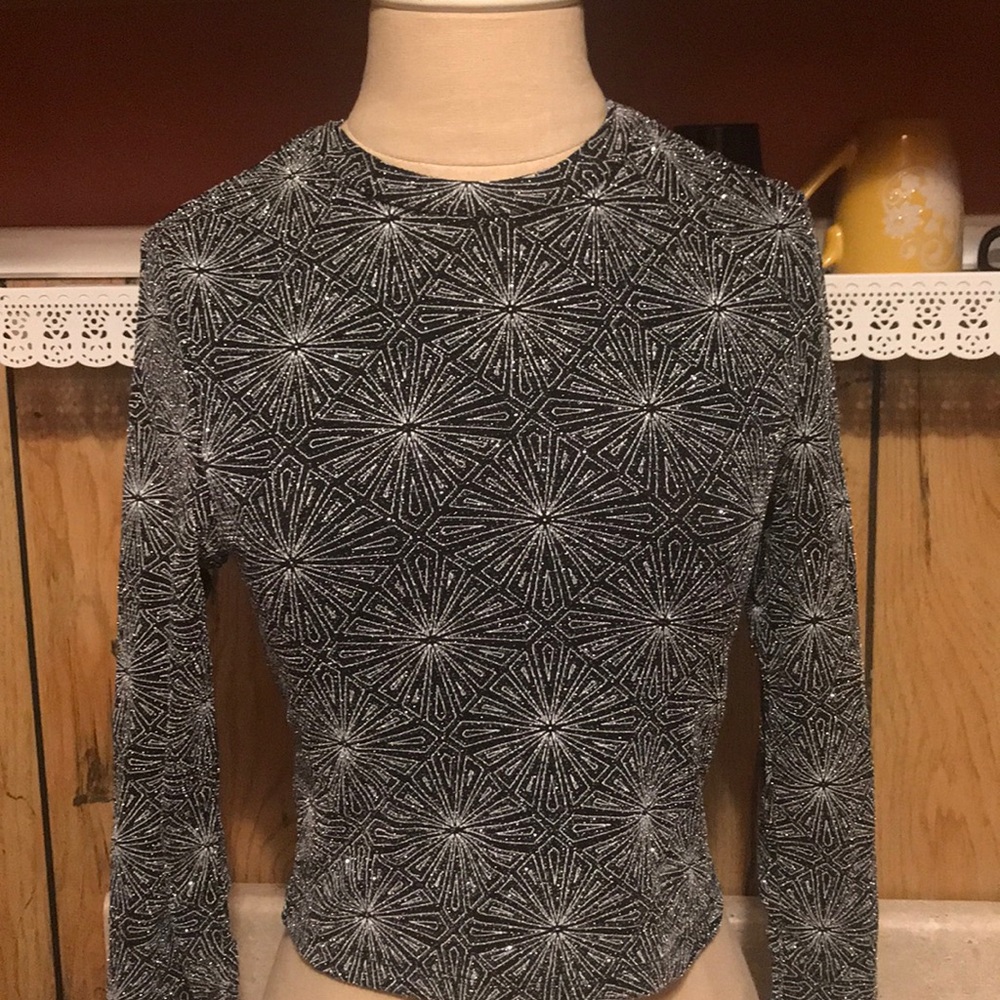 Divided top - Picture 2 of 3