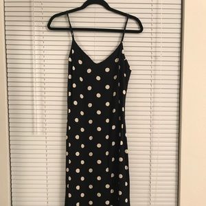 MIDI polkadot dress