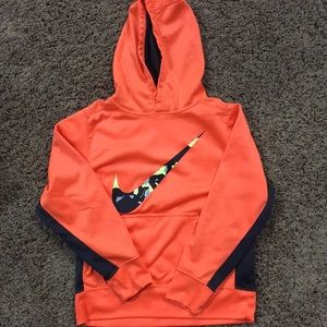 THERMA FIT NIKE HOODIE