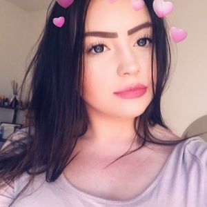 Meet your Posher, Briana