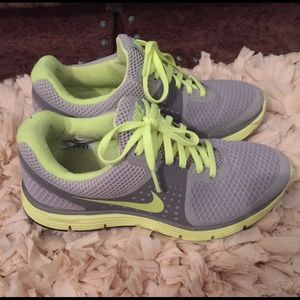 Nike shoes size 5.5