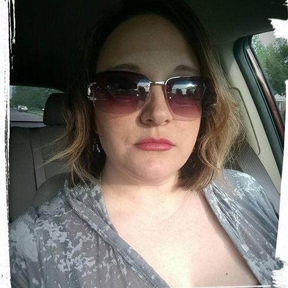 Meet your Posher, Wendie - Picture 1 of 1