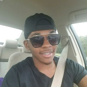 Meet your Posher, Ramon