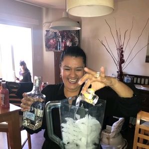 Meet your Posher, Orie