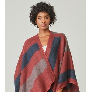 BB Dakota Poncho