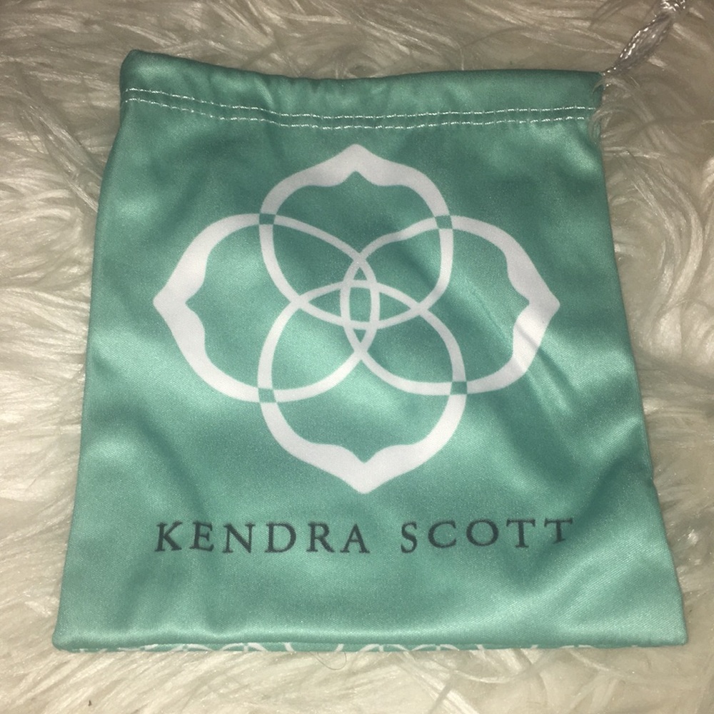 Kendra Scott dust bag
