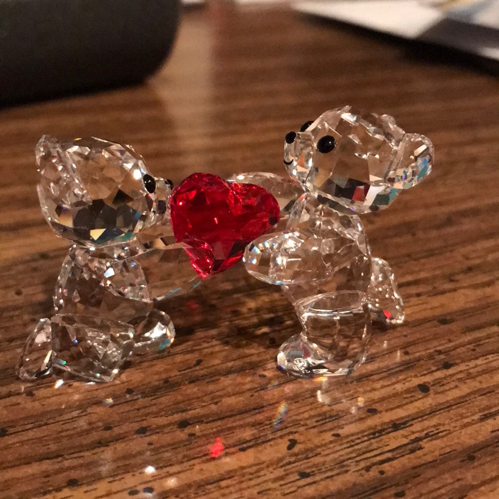 Swarovski Crystal teddy heart to teddy figurine