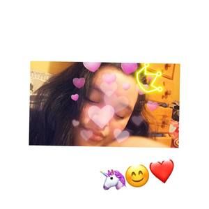 Meet your Posher, Valeria