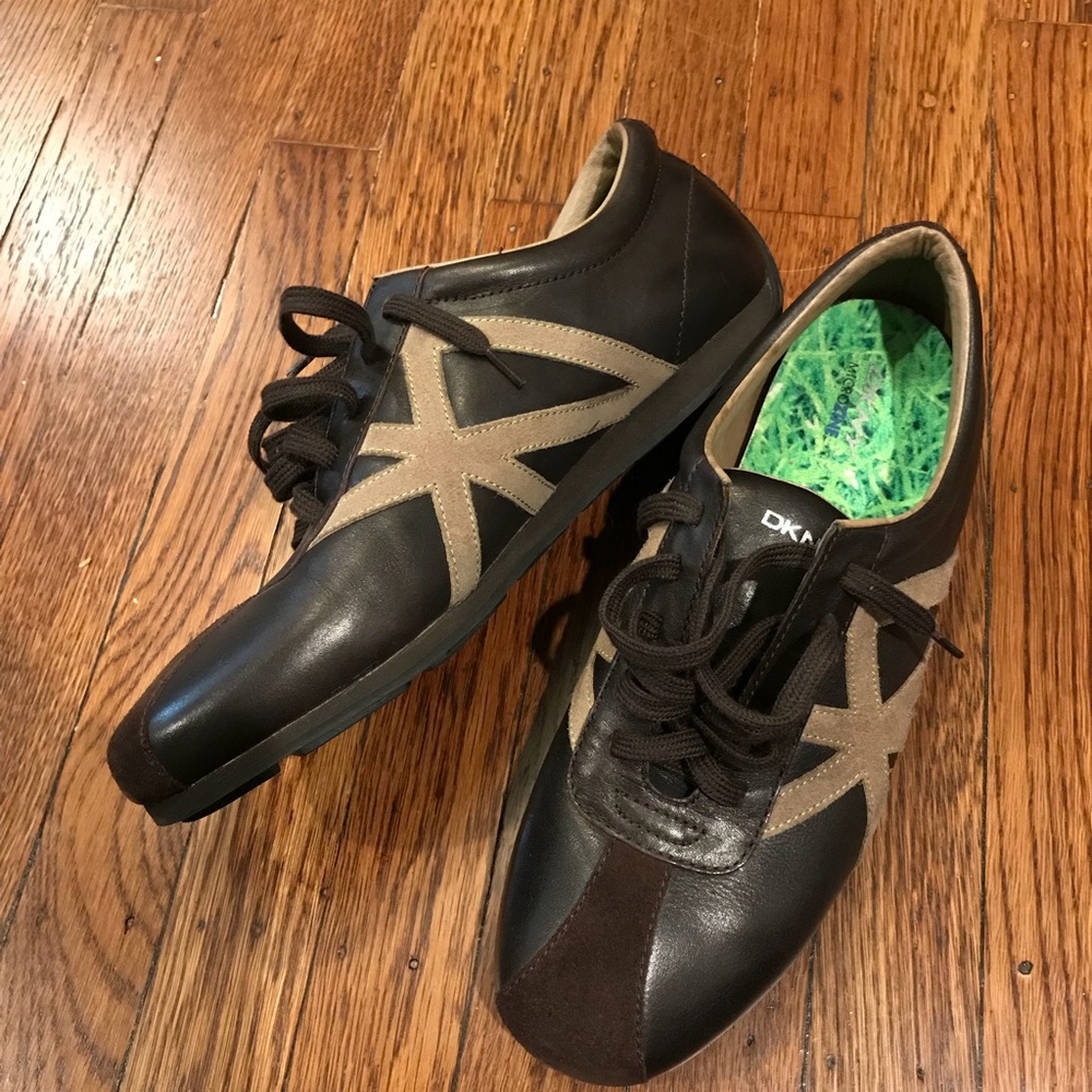Dkny casual sneaker mens 9.5