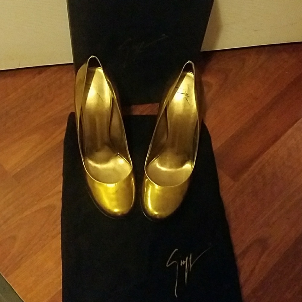 Giuseppe Zanotti