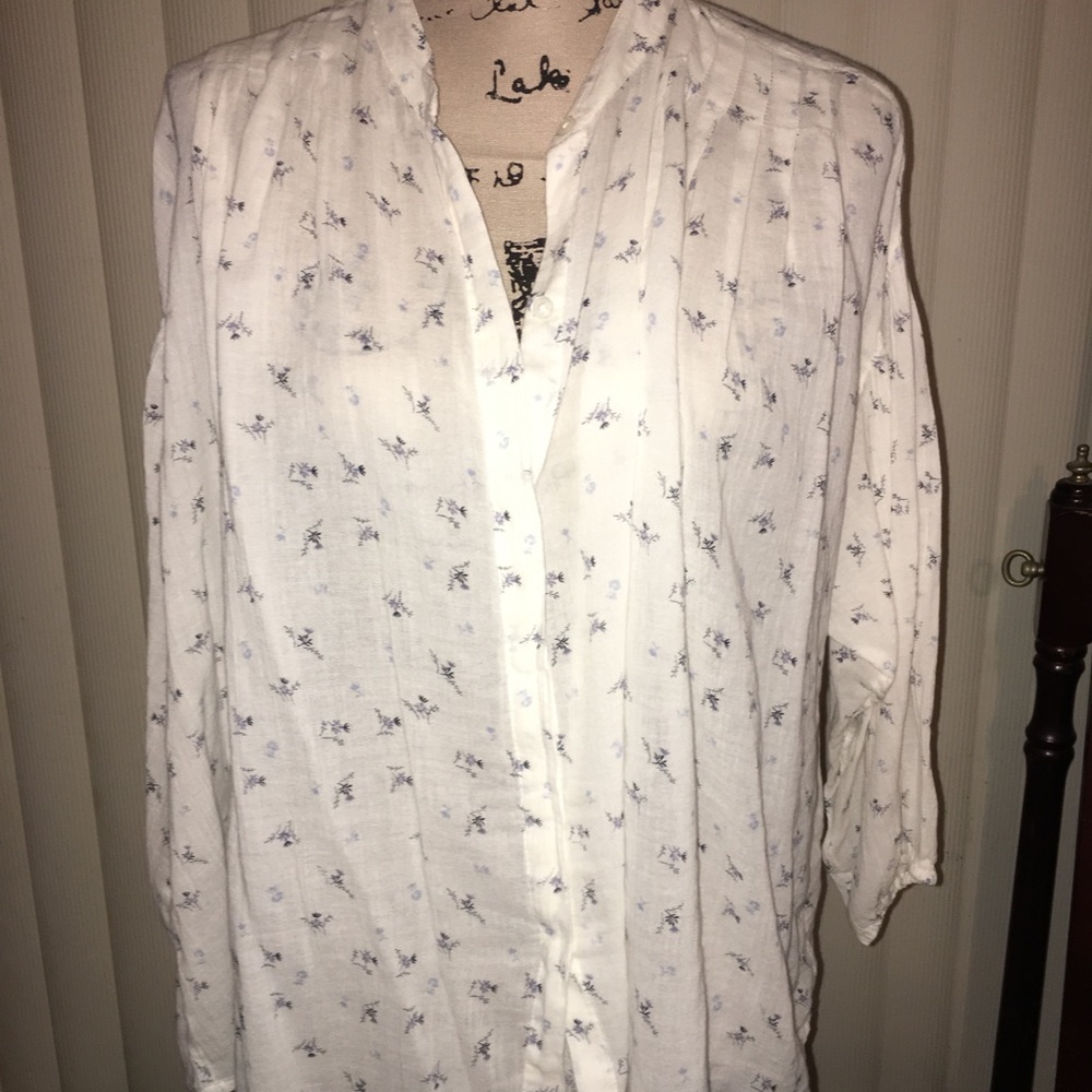 Abercrombie Shear Romantic Top