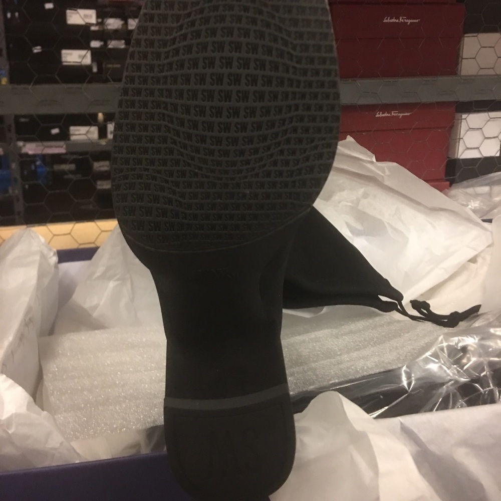 Brand New Stuart Weitzman tieland boots - Picture 2 of 4