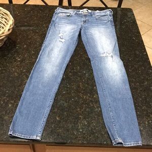 Distressed Hollister jeans, like new!!!!