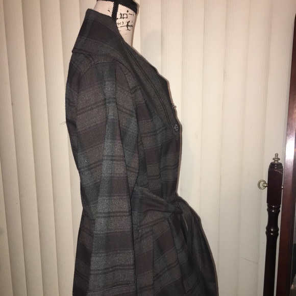 Plaid Snap Front With Tie Jacket Blouse - Picture 4 of 6