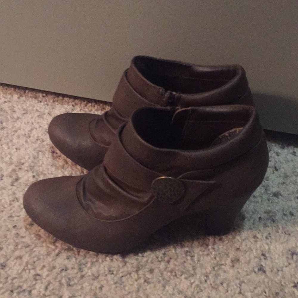 Covington brown booties