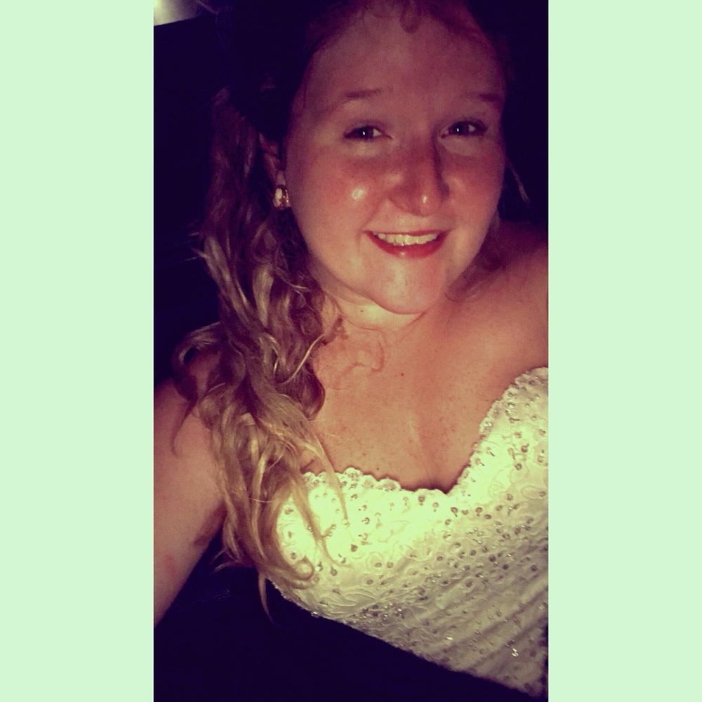 Meet your Posher, Lauren