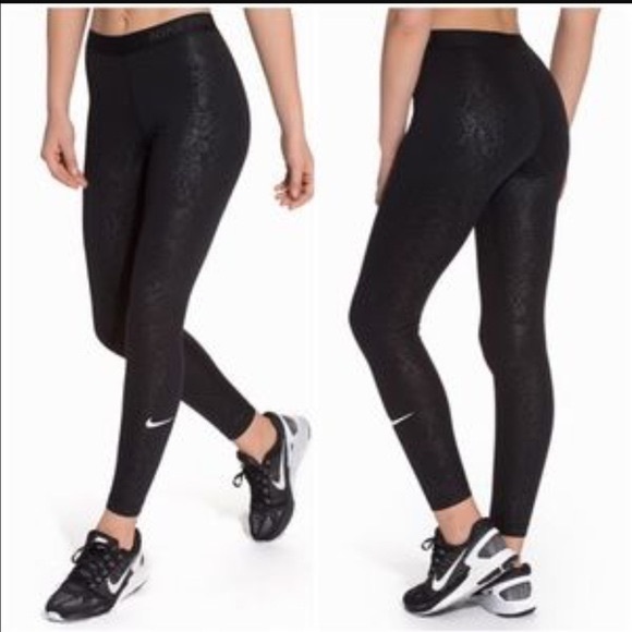 Nike Pants - Nike Pro Snakeskin Running Tights