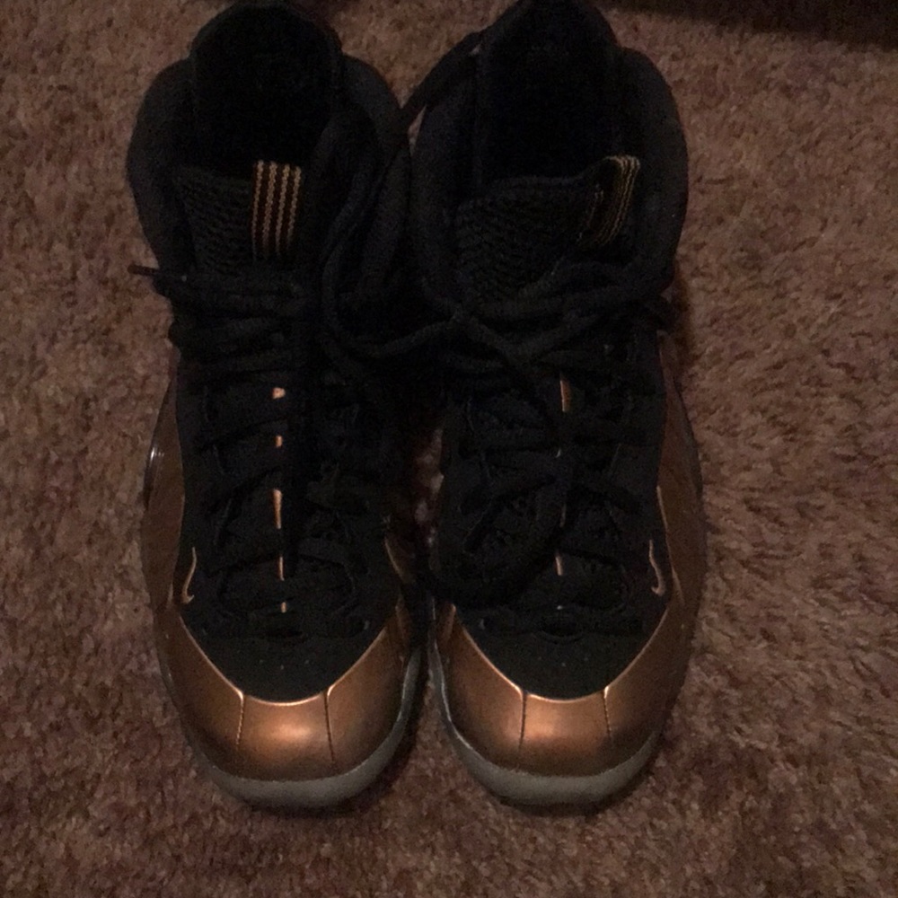 Nike Foamposite size 4.5 youth
