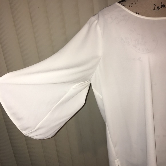 Vince Camuto Romantic Blouse - Picture 2 of 4