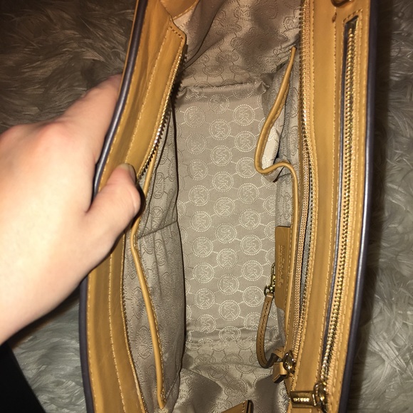 Camel Michael Kors Collette bag - Picture 4 of 5