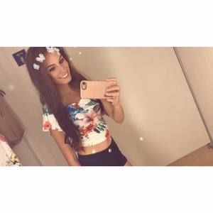 Meet your Posher, Ashley