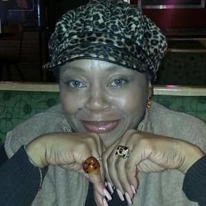 Meet your Posher, Denise