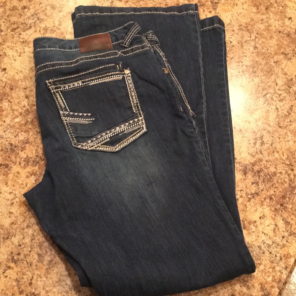 Maurice’s dark washed bootcut jeans 15/16