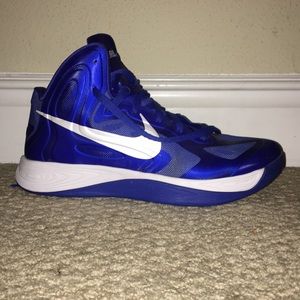 Nike hyper fuse basketball shoes