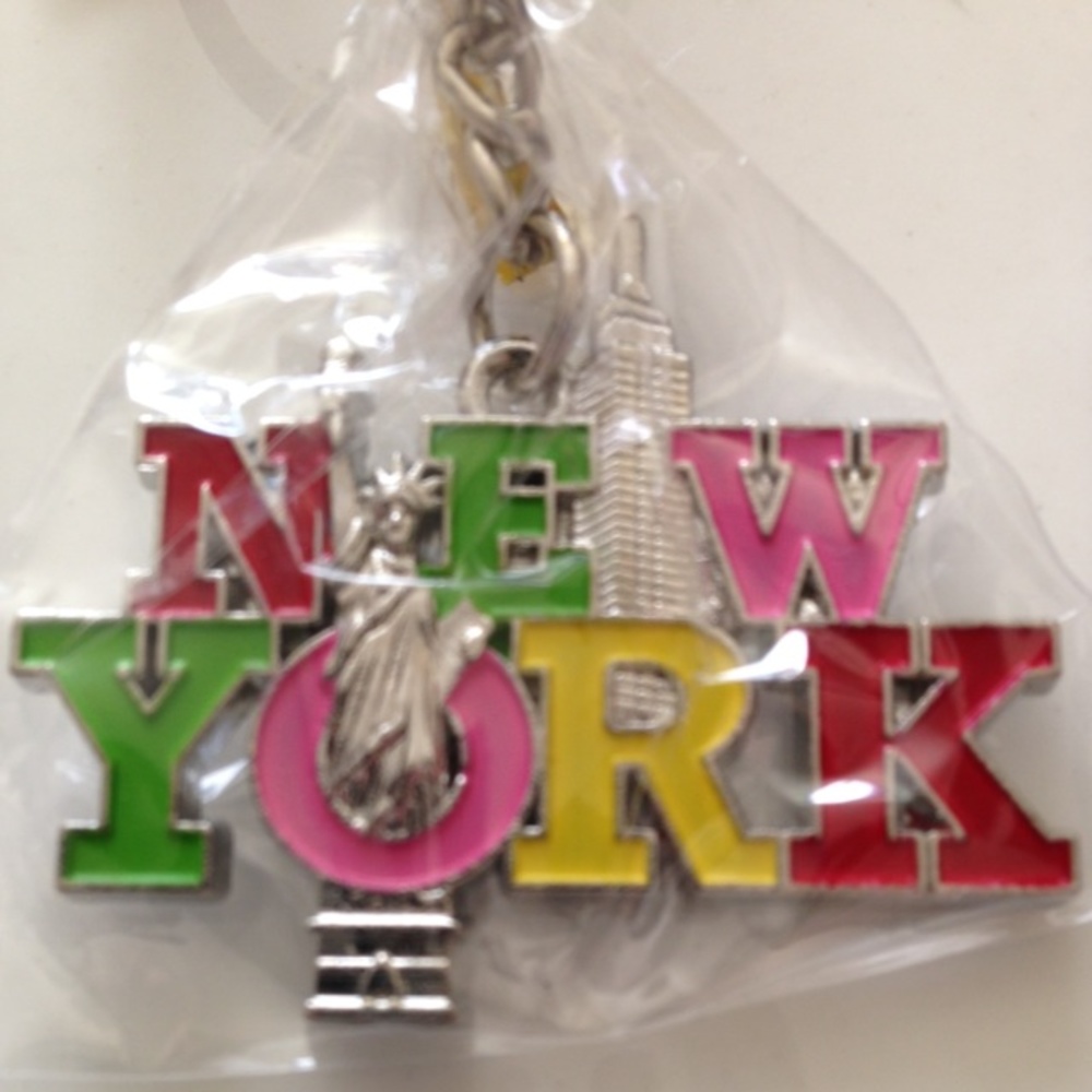 ❤ "New York" w/ Statue of Liberty Keychain
