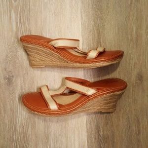 Born Wedge Sandels  Size 11