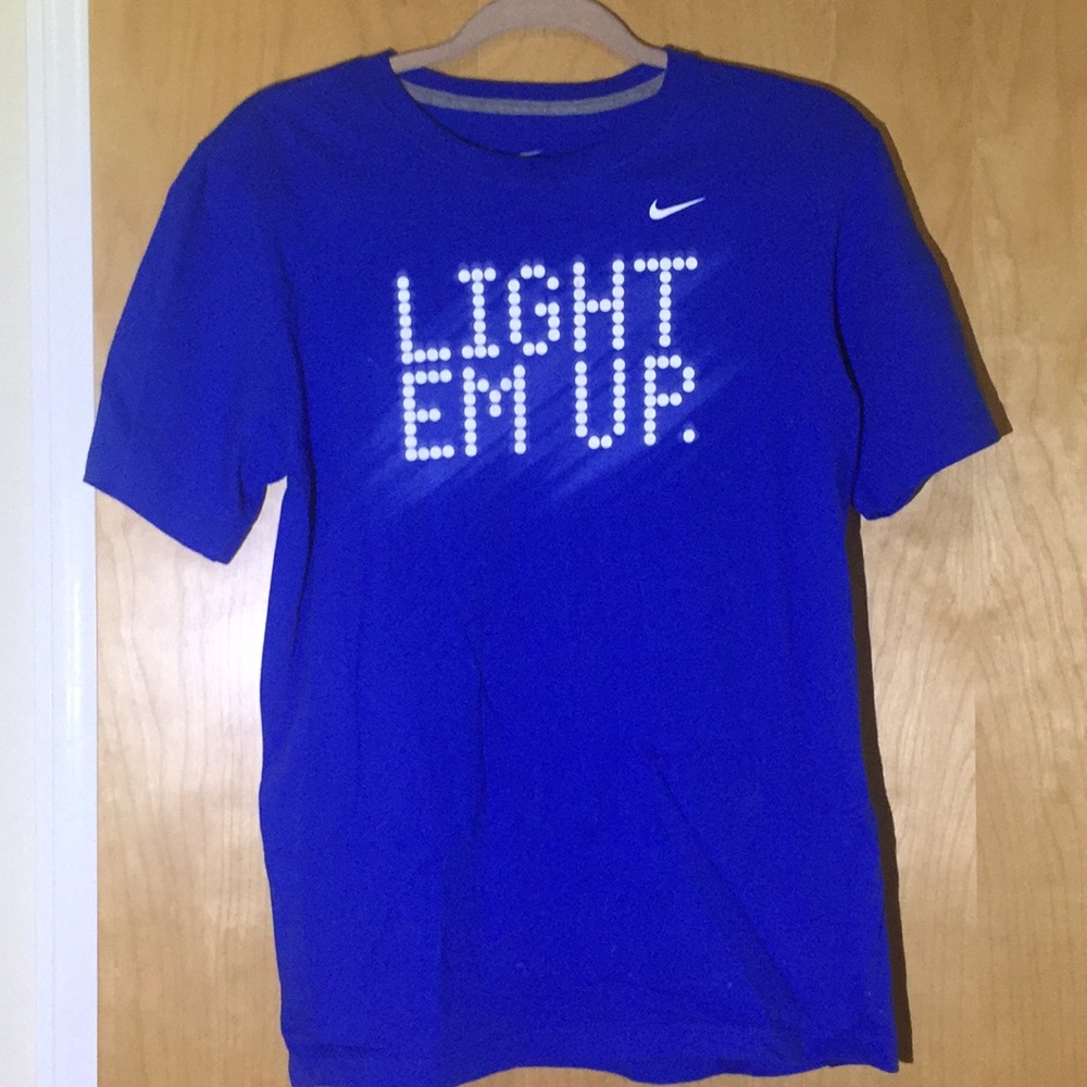 Nike sport t-shirt.