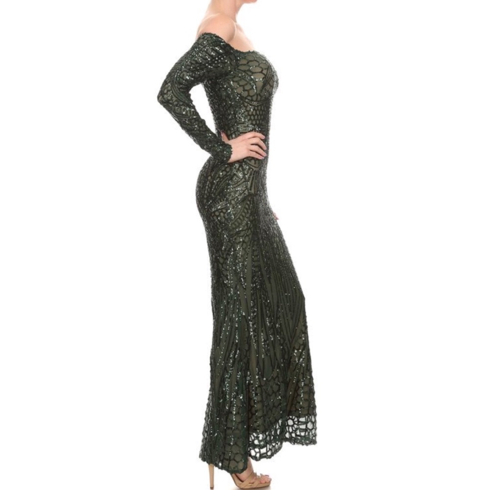Sexy Red Special Occasion Off-Shoulder Sequin Gown Pageant - Picture 8 of 8