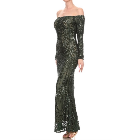 Sexy Red Special Occasion Off-Shoulder Sequin Gown Pageant - Picture 7 of 8