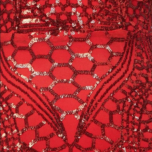 Sexy Red Special Occasion Off-Shoulder Sequin Gown Pageant - Picture 4 of 8